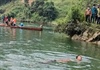 Lào Cai: Lật thuyền chở 9 người trên sông Chảy, 1 người tử vong