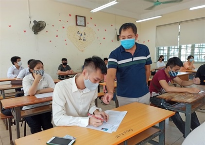 Hà Nội miễn 50% học phí năm học 2021-2022 cho học sinh