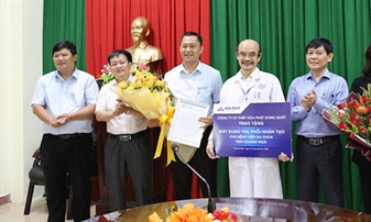 Quảng Ngãi: Hòa Phát trao tặng máy ECMO trị giá 2,8 tỉ đồng cho Bệnh...