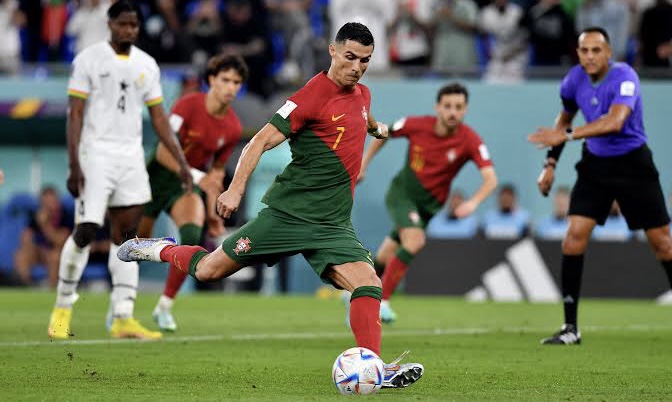Ronaldo ghi bàn, Bồ Đào Nha thắng kịch tính Ghana