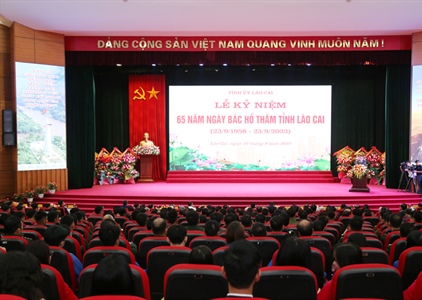 Chủ tịch nước dự Lễ kỷ niệm 65 năm ngày Bác Hồ thăm tỉnh Lào Cai